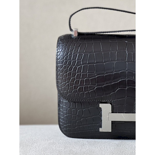 Hermes Constance 19 Lizard Nior (89) Gold Hardware Black