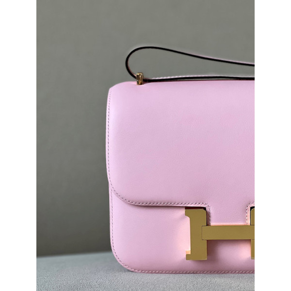 Hermes Constance 19 Ostrich Vert Vertigo (U4) Gold Hardware Light Pink