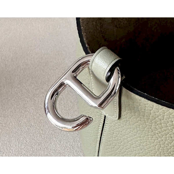 Hermes Hermes In-The-Loop 18 Swift Beton (8L) Gold Hardware Olive Green