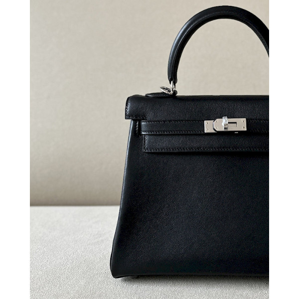Hermes Kelly 25 Togo Feu (9J) Palladium Hardware Black