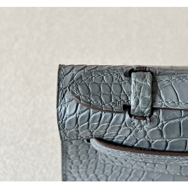Hermes Hermes In-The-Loop 18 Swift Chai (0M) Palladium Hardware Dark Grey