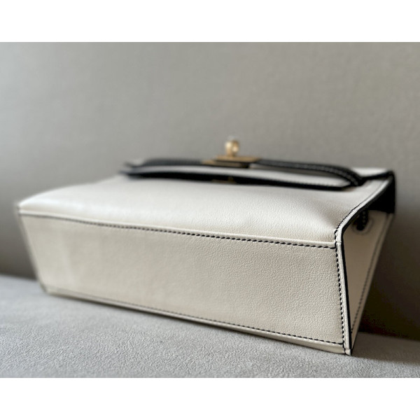 Hermes Kelly Pochette Alligator Chai (0M) Gold Hardware White