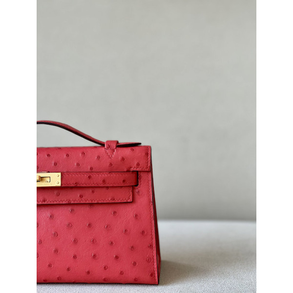 Hermes Kelly Pochette Ostrich Vert Vertigo (U4) Gold Hardware Red