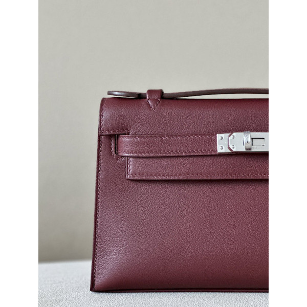 Hermes Kelly Pochette Ostrich Vert Criquet (3I) Gold Hardware Burgundy Red