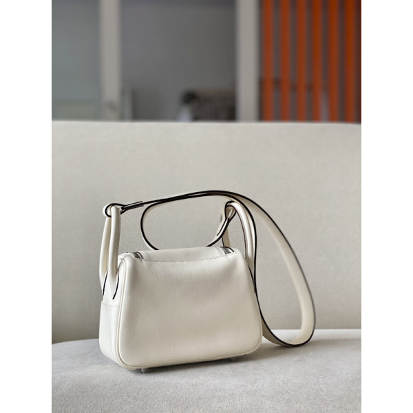 Hermes Lindy 26 Clemence Cassis (N5) Gold Hardware White
