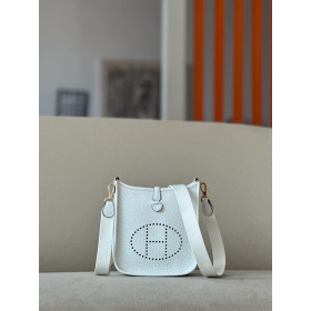 Hermes Constance 19 Swift Nior (89) Palladium Hardware White