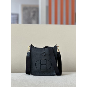 Hermes Evelyne TPM Clemence Craie 10 Palladium Hardware Black