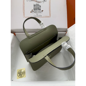 Hermes Herbag Zip 31 Nior (89) Palladium Hardware Olive Green