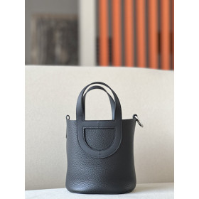 Hermes Hermes Halzan 25 Clemence Gold (37) Gold Hardware Black