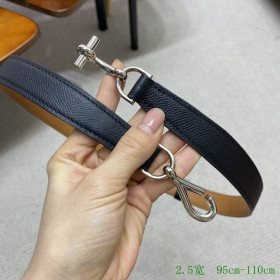 Hermes silver buckle belt with leather strap 24 mm in black and brown