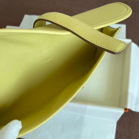 Hermes Hermes Halzan 25 Clemence Sauge (Q1) Gold Hardware Yellow