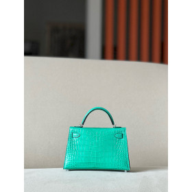 Hermes In-The-Loop 18 Swift Nior (89) Gold Hardware Green