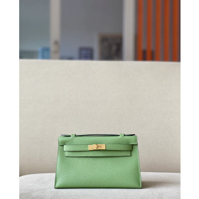 Hermes Kelly Pochette Swift Nata (I2) Gold Hardware Green