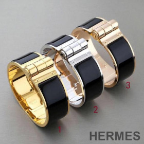 Hermes Large Hinged Enamel Bracelet Black