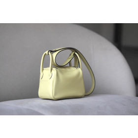 Hermes Lindy 26 Clemence Vert Criquet (3I) Palladium Hardware Yellow