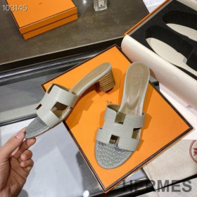 Hermes Oasis Slides Women Alligator Leather Grey