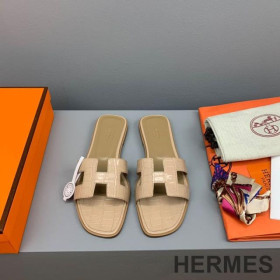 Hermes Oran Slides Women Crocodile Leather Khaki