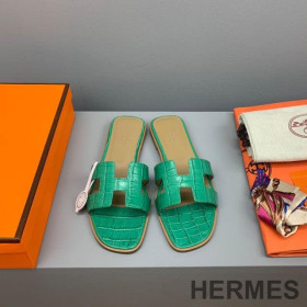 Hermes Oran Slides Women Crocodile Leather Olive