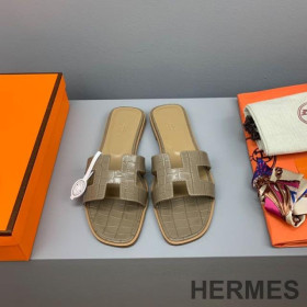 Hermes Oran Slides Women Crocodile Leather Taupe