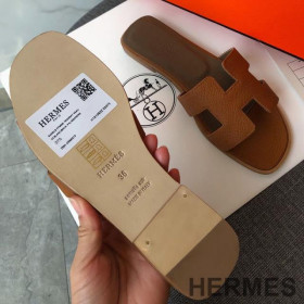 Hermes Oran Slides Women Grain Calfskin Brown