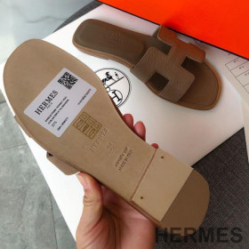 Hermes Oran Slides Women Grain Calfskin Coffee