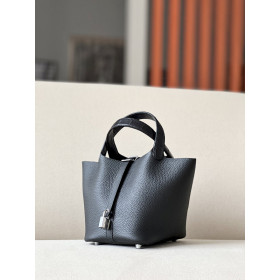Hermes Picotin Lock 22 Clemence Nior(89) Palladium Hardware Black