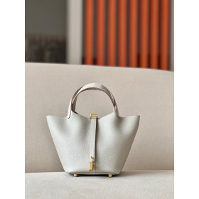 Hermes Picotin Lock 22 Clemence Vert Criquet(3I) Palladium Hardware White