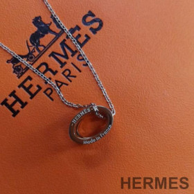 Hermes Pop H Pendant Necklaces Multicolor